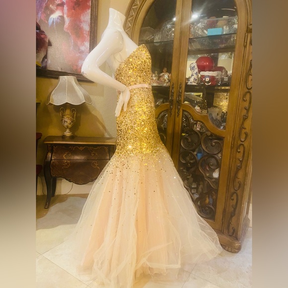 Niki Livas Gold Sequins Cream Tulle Strapless Contouring Gown Sz 10 - Picture 10 of 10